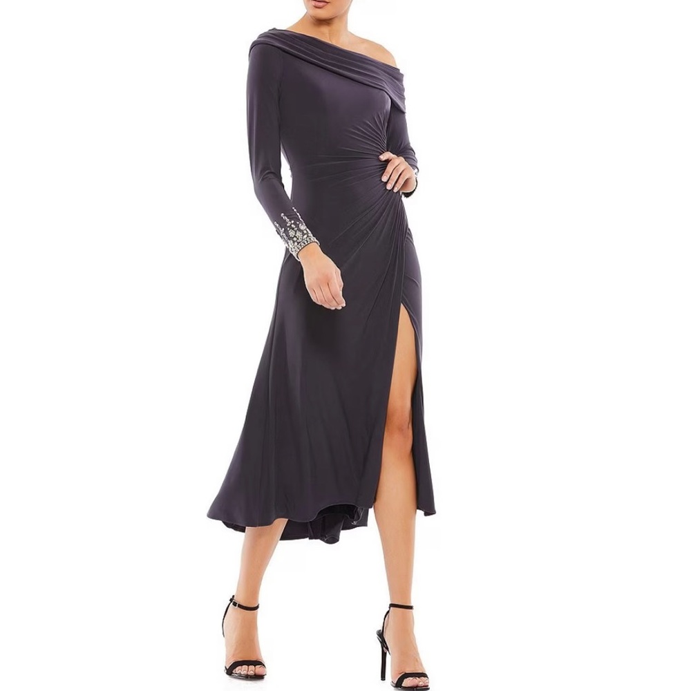 Mac Duggal Long Beaded Sleeve Asymmetrical One Shoulder midi dress size 8 NWOT